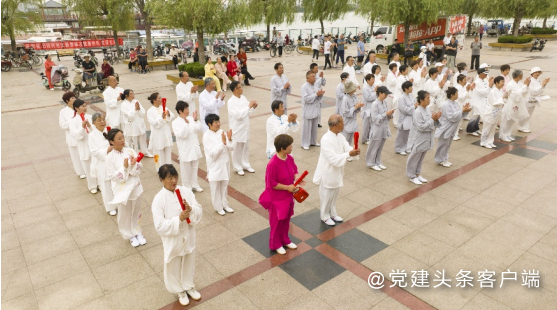 日照—聊城两市中老年人太极拳健身联谊活动在东昌湖畔成功举办