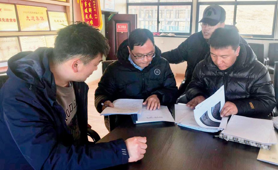 驻村轮换 交接“无缝衔接”——四川省直部门(单位)813名驻村干部有序轮换_党建头条客户端
